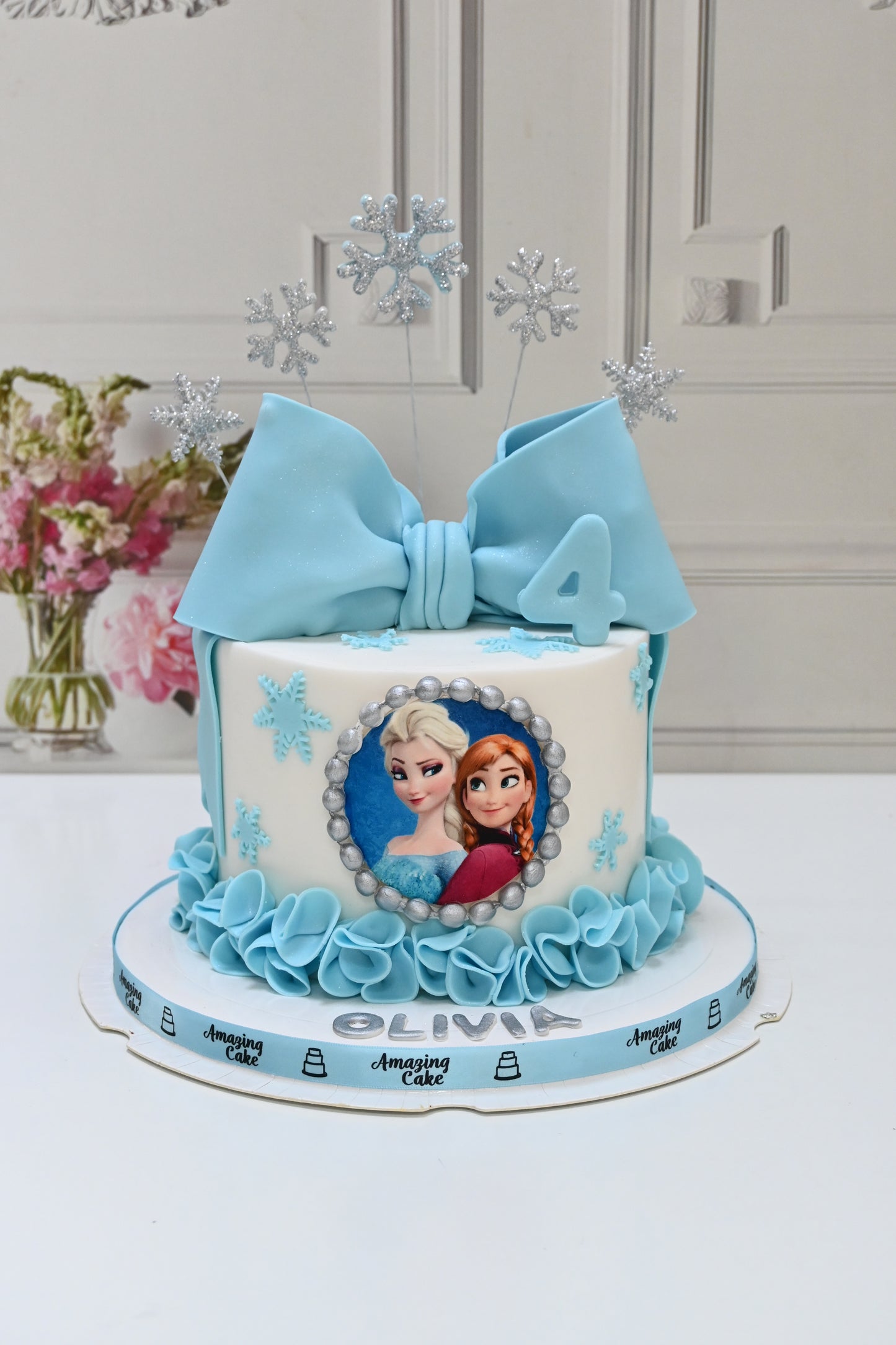 Elsa and Anna Cake 3