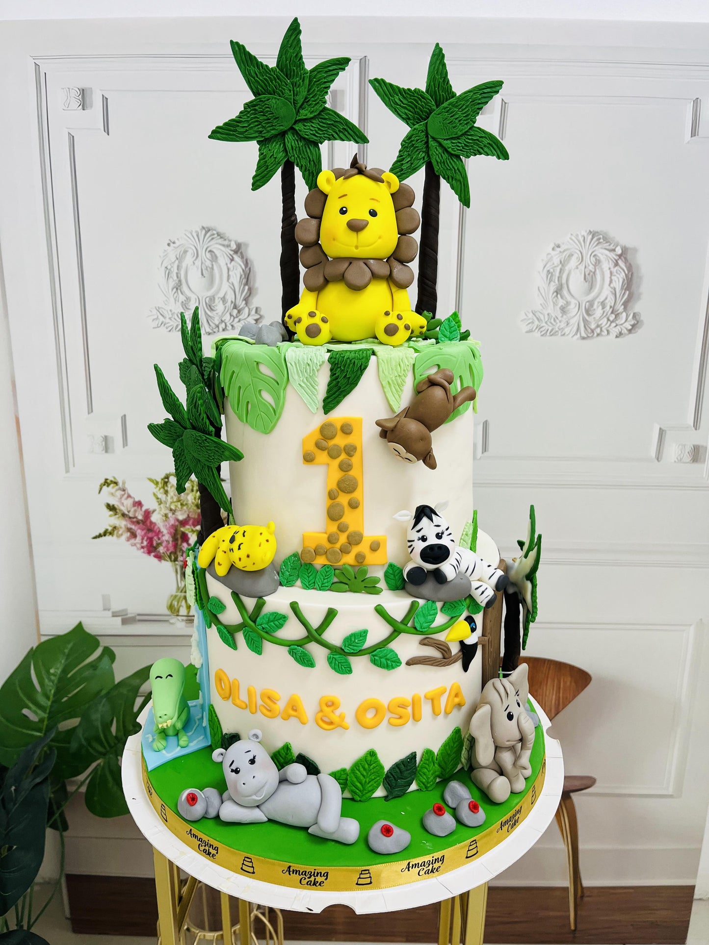 One year safari theme cake