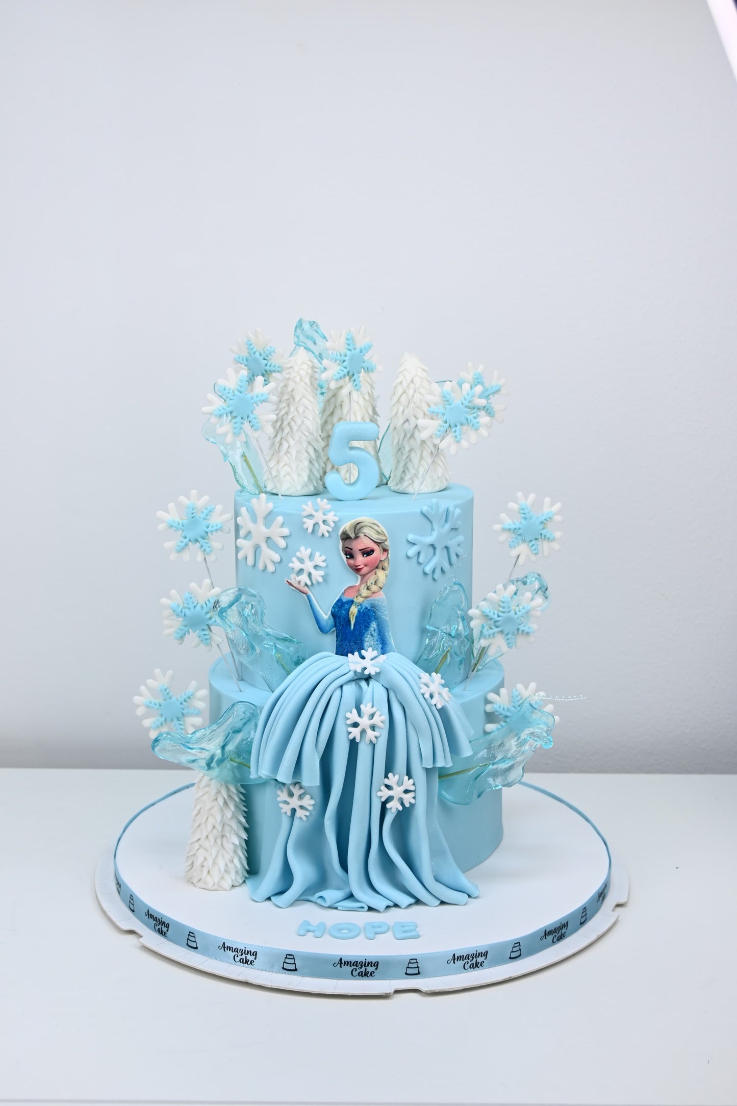 Elsa’s Frozen Magic Cake