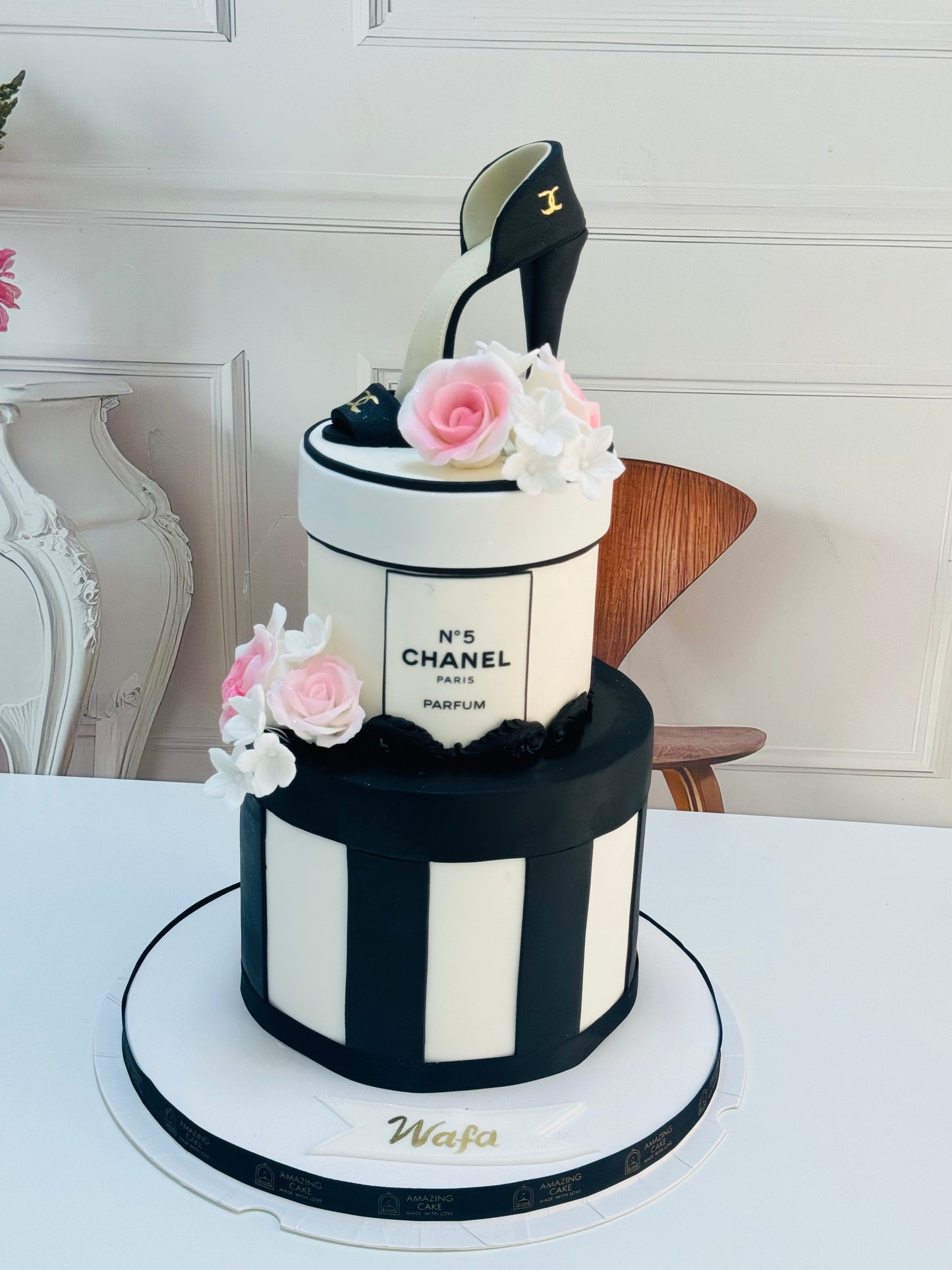 Chanel Cake 4