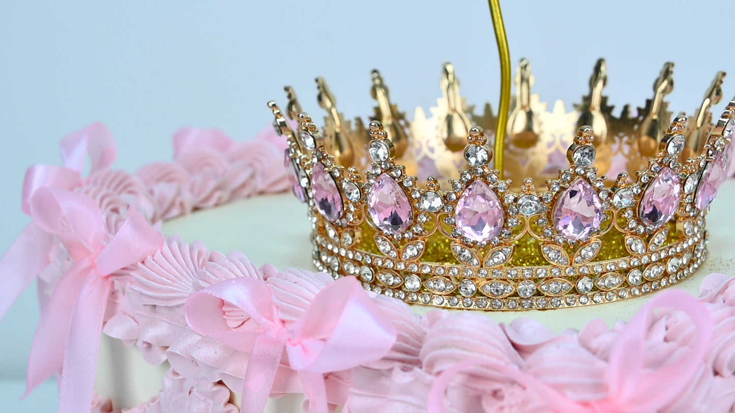 Vintage Crown heart cake