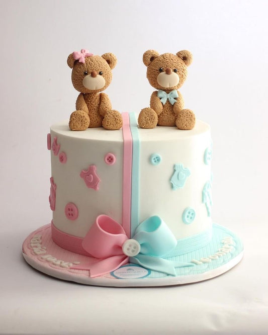 Gender Reveal Cake 15